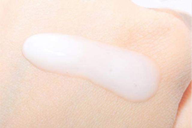 男生涂身体乳会粘腿毛吗