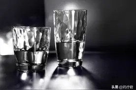 网传白开水放凉，不能喝，相当于慢性毒药？真相来了图片