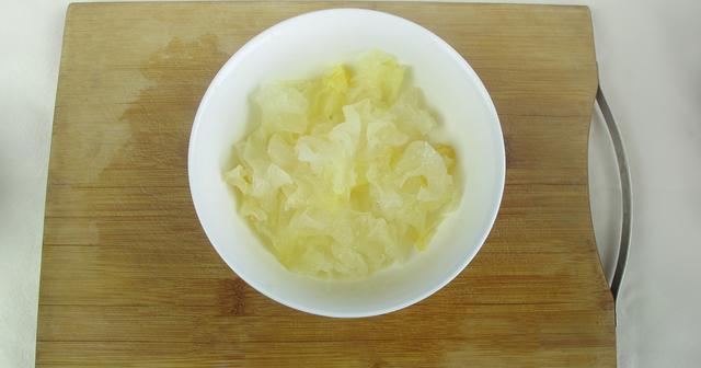 压缩银耳怎么泡发最好 银耳怎么泡发最好