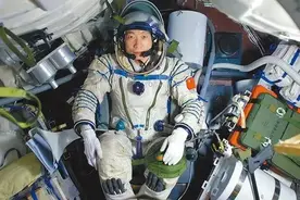 一口气读完杨利伟的《太空一日》，“惊心动魄”图片
