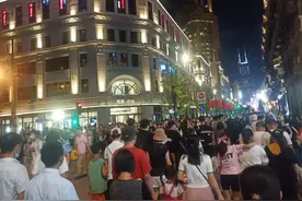 逛上海南京路时思考的七大不可思议图片