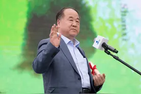 吴义勤《百年中国文学的红色基因》没有提及莫言，让人疑惑图片