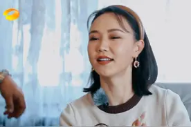 吉祥三宝小女孩官宣结婚生子！儿子虎头虎脑很可爱，老公身份神秘图片