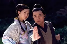 李亚鹏妈妈：忘不掉李亚鹏中年离异时的痛苦，为儿子重遇爱情流泪图片