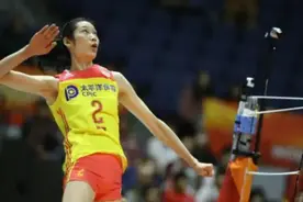 朱婷身价上千万，生活中有多低调？拒绝高档奢侈品，生活节俭图片