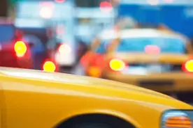 高德、滴滴的出租车之争图片