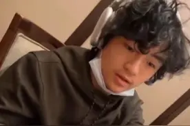 张柏芝大儿子近照，爆炸头皮肤黑到发亮，胡子拉碴不像老爸谢霆锋图片