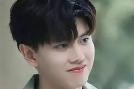 原来有一种行走的荷尔蒙，叫任嘉伦跳舞，霸气侧漏还销魂图片