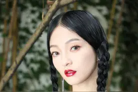 《海豚湾恋人》隔18年合体！张韶涵重现场景，许绍洋：快流眼泪图片