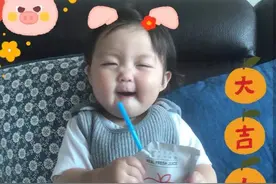 拜年表情包：我来拜年啦，恭喜发财红包拿来图片