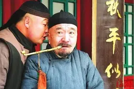 73岁李保田一家近照，妻子年轻时也是美人，儿媳颜值太漂亮图片