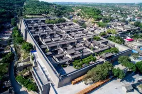 中国最大的私人宅院：几代人建设了300年，建筑面积比故宫还大图片