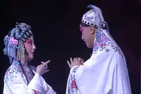 一曲袅晴思缠绕了多少痴情女——情不知所起一往而深的《牡丹亭》图片