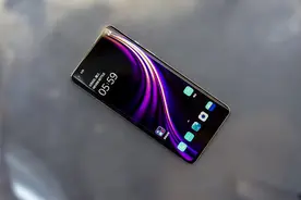一加8银翼版初体验：这颜值这手感，超乎我的想象图片