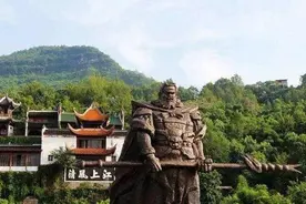 张飞古墓在四川被发现，墓室打开后，学者惊呼：这不可能图片