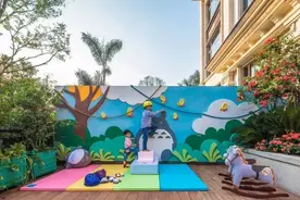 一楼45㎡小院，为孩子设计专属游玩区，让邻家小孩羡慕的儿童花园图片