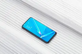1599元的中端机精致之选！OPPO A52黑色图赏：有颜又有料图片