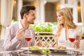 28岁男公关的情感自述：1次意外与女客户发生关系，人生彻底改变图片