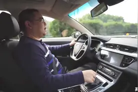 新款帝豪在高速公路上，驾驶感受如何，1.5L吸气动力是否够用视频封面