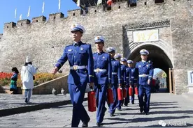 苍洱守夜人，古城守护者图片