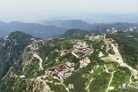 答记者问|自4月29日18:00起，泰山门票恢复正常价格：普通游客执行115元/人图片