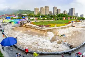 女子单人划艇冠军任烨：我的家在米易图片