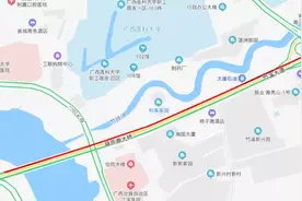 南宁葫芦鼎大桥拥堵严重，因桥面伸缩缝发生断裂，目前已临时修复图片