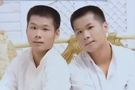 “最牛双胞胎”黄警杨景：母亲早逝，兄弟齐心考入清华报答父母图片