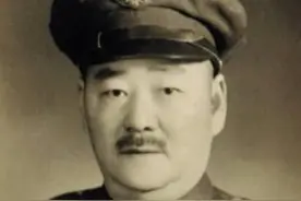 1952年，国军上将刘峙现身印尼沦为小学教员，蒋介石别再丢人了图片