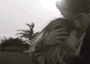 小男友秀恩爱｜如何才能拥有萧亚轩般的快乐？