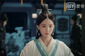 四位共用演员反差大，同追《鹤唳华亭》和《剑王朝》好跳戏图片