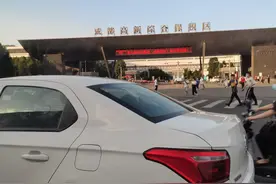 富士康打工之旅图片