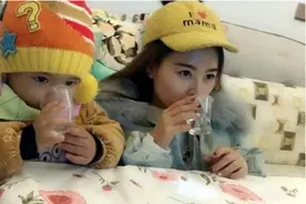 有种“不靠谱”叫小姨带娃，各种不按套路出牌，这届宝宝太难了图片