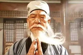 天龙中，有三人能摆平扫地僧，为了给他面子，金庸未让他们相遇图片