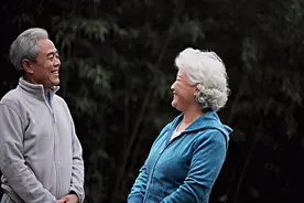 如果有一天，你容不下自己的父母，请做好以下4件事图片