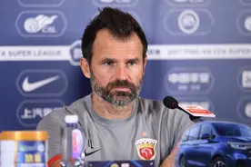 中午2点！上海上港传来2个坏消息，中超争冠抢分计划遭受重创图片