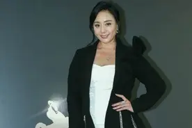 49岁女星身体亮红灯！眼睛看不清东西，不结婚却想找人配合生子图片