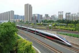 京哈高铁“上新”了！长春站、长春西站、吉林站都有！快来体验复兴号智能动车组图片