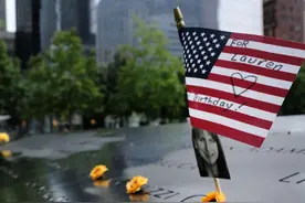 “911”20周年 幸存者自述：满地鲜血 逃出大厦几分钟后 大楼轰然倒塌图片
