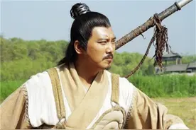 秦琼力大如牛，手中双锏加起来重达130斤？换算后让人哭笑不得图片