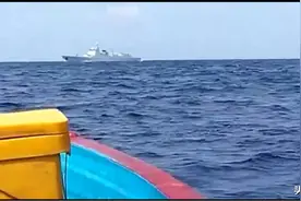 紧紧咬住美国航母？印尼渔民纳土纳海偶遇052D，美澳舰队行踪暴露图片