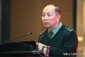 金一南演讲，机会往往隐藏在，别人的抱怨之中图片