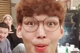 男艺人在酒桌上将女爱豆当做谈资？这顶帽子给他扣得还真是冤啊图片