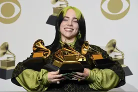 碧梨对辱华言论道歉，首次回应“三重门”图片