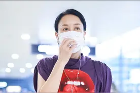 "那姐"太厉害了，嘻哈风也能轻松穿搭，不愧是火了这么多年的人图片