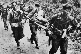 民兵排长落单，深入越军狼穴，山上口哨呼应：必是越军信号图片