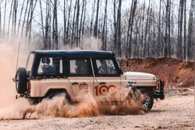 工业垃圾？BJ212致敬版上市，三菱动力配50年前造车水平图片
