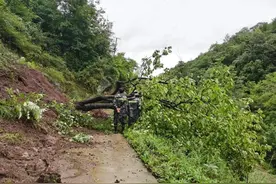 一线手记 | 风里雨里，我们在一起图片