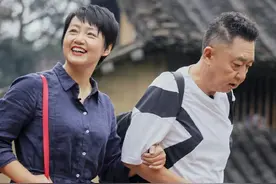 拒绝德云社股份，北京有4万平马场，名下十几套房产，于谦真阔气图片