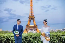 婚纱旅拍邂逅法国巴黎，开启蜜月新模式，跟着我们打卡法国网红地图片